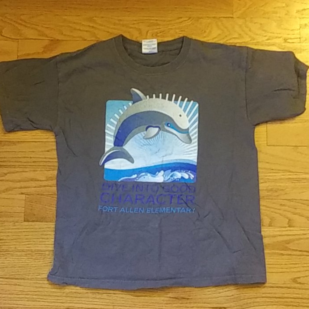Dolphin t-shirt